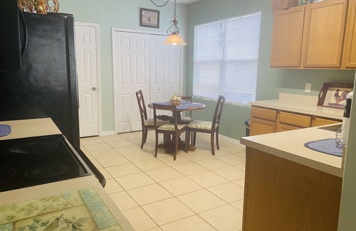 Sunset Ridge House | Knollwood villa with pool