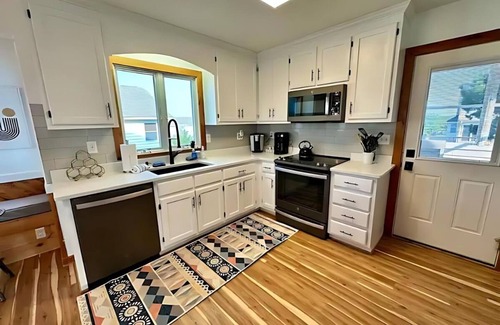 Colington House | Knot On Call: OceanViews/Pool/MultiUsePath