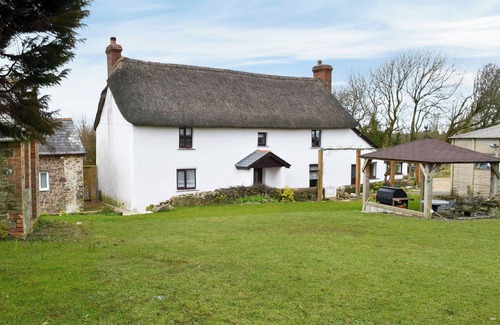 Bideford Cottage | Knotty Corner Cottage