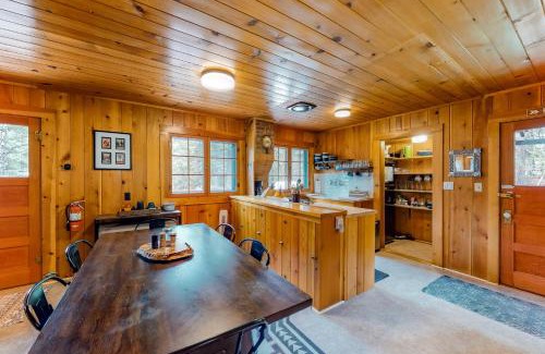 Joseph House | Knotty Pine Cabin