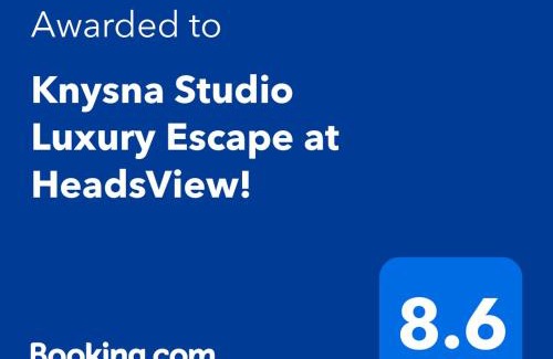 Old Place Apartment | Knysna Studio Luxury Escape at HeadsView!