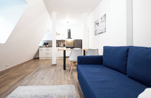 Altstadt Apartment | ★Ko-Living V at the new theater | middle of the old town | Wifi | Up to 4 ★
