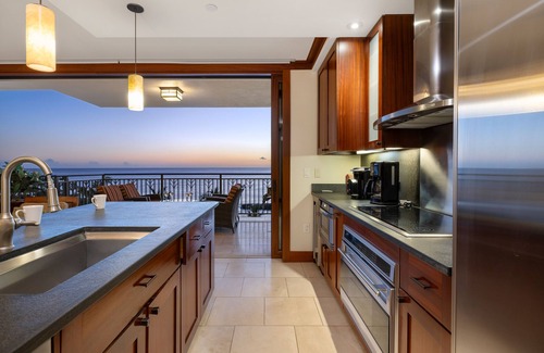 Ko Olina Condo | Ko Olina Beach Villas 610: Luxury 2BD w/Captivating Views of Ko Olina's Lagoon