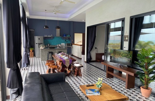 Hua Thanon Villa | Ko Samui Sea View Pool villa Philippa, with car, just 400m to the Beach