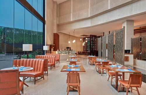Edapalli Hotel | Kochi Marriott Hotel