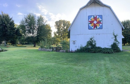 Jasper House | Koelsch Farm Homestead Cottage, Experience Farm Living, Great for Families!
