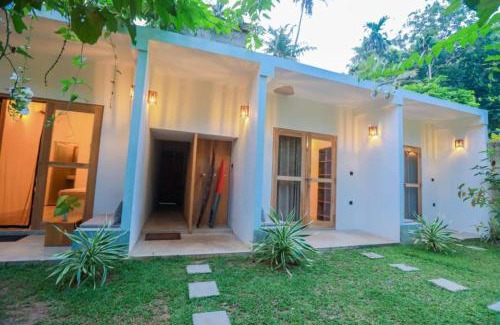 Matara Hotel | Koggy Surf Bar Madiha