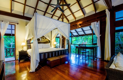 Nuea Khlong Hotel | Koh Jum Beach Villas “A member of Secret Retreats”