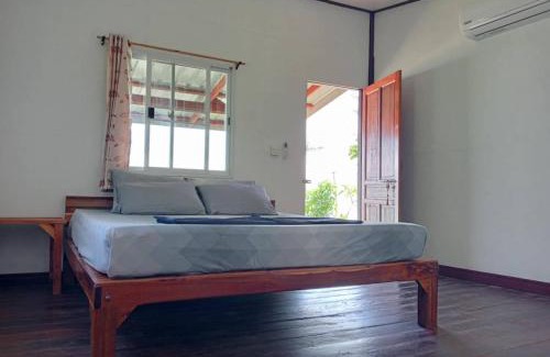 Ko Ngai Resort | Koh Ngai Seafood