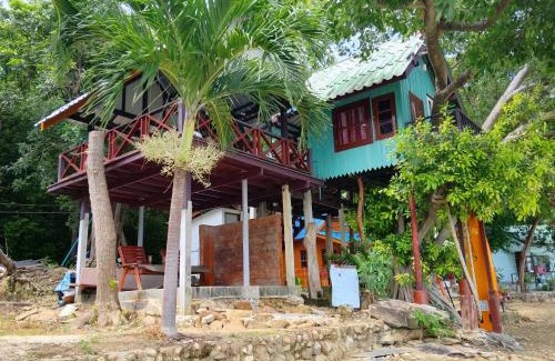 Rayong House | Koh Samed Lung Dam Hutbeach