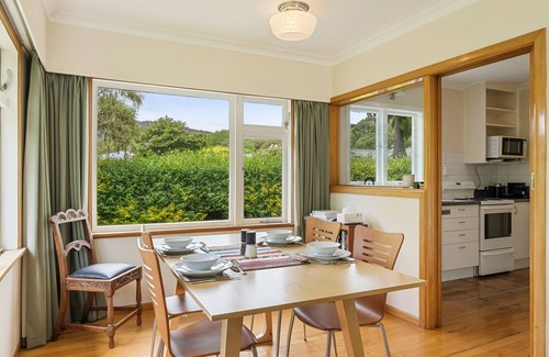 Waikanae House | Kohekohe Garden Cottage - Waikanae Holiday Home