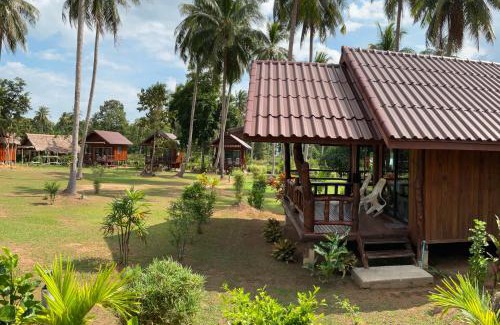Nuea Khlong Villa | Kohjum Freedom Resort
