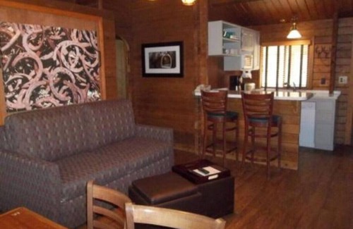 Kohls Ranch Condo | Kohl`s Ranch 1 Bedroom · Ponderosa Pine Forest, Arizona.nOne Bedroom Suite.