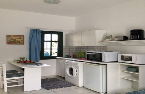 Kokkini Chani Apartment | Kokkini Hani: Beautiful apartment for 1-4 persons, 150 meters from the beach.