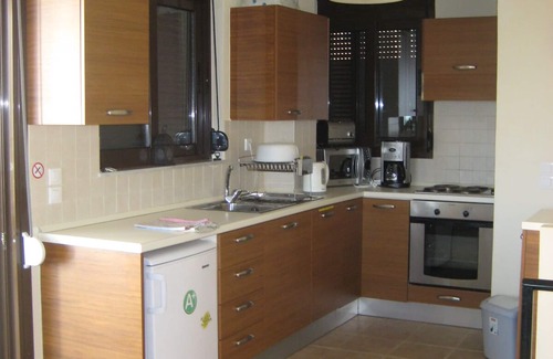 Kokkinon Khorion Villa | Kokkino Chorio Superb Detached Villa-Shared Large Pool,Stunning Sea View & WiFi