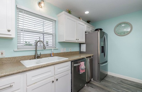 Palm Harbor House | Kokomo Flats - Private Resort