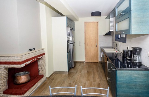 Logarata House | Kokonis House with 3 bedrooms and jacuzzi