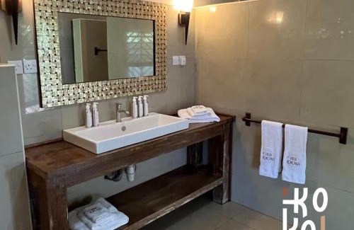 Galu Beach Villa | Kokowa Villas