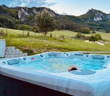 Sulov-Hradna Ski Chalet | Koliba Pod Skalami