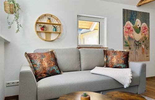 Wehrda Apartment | Kolibri - Design Maisonette with Switch & Streaming
