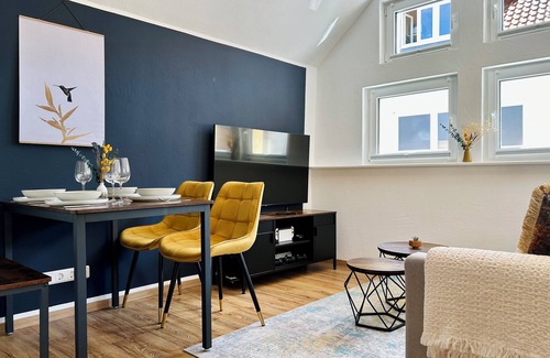 Wehrda Apartment | Kolibri - Design Maisonette with Switch & Streaming