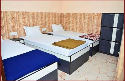 Kolkata Hotel | ! KOLKATA Dev Guest House #Howrah Kolkata Near Railway Station - Free Wifi - Fully Air Conditioned - Good and Spacious Room - Excellent Service Recommended Hotel