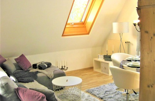 Weilheim Apartment | komf.Ferienwohnung Elisabeth (1.Stock) in Weilheim, m.Garten, zwischen München u. Garmisch-P.