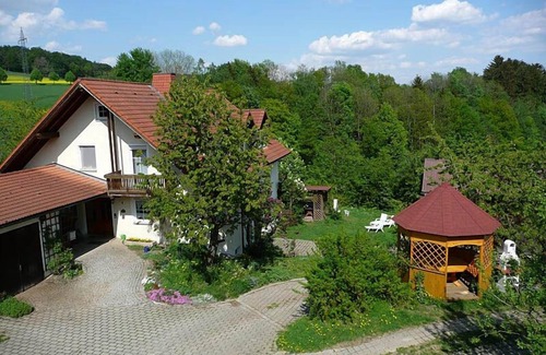 Bad Berneck im Fichtelgebirge Apartment | Komfortable Ferienwohnung für bis zu 5 Personen