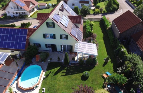 Finningen Apartment | Komfortable FeWo (102 m2) mit eigenem Pool und Liegewiese