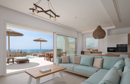Pitsidia Villa | KOMMOSUNSET VILLA KALLIOPI