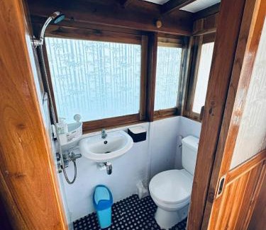 Labuan Bajo Boat Rental | Komodo Island Tour 3 Days with Best Komodo Tour