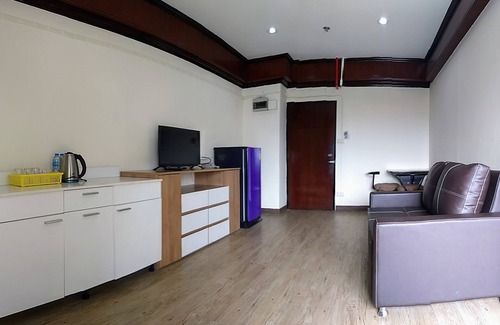 Bang Phlat Hotel | Komol Residence Bangkok
