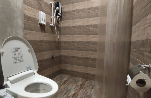 Bang Phlat Hotel | Komol Residence Bangkok