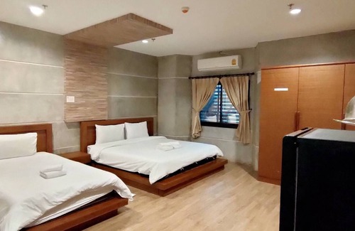 Bang Phlat Hotel | Komol Residence Bangkok