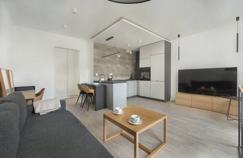 Krzyki Apartment | Komuny Paryskiej 72A | Wroclaw | Bright Studio | Wi-Fi | Balcony | Pet Friendly