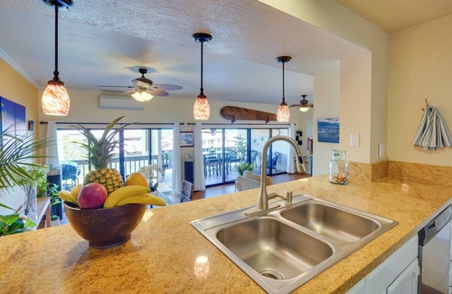 Kahaluu-Keauhou Condo | Kona Coast Resort Condo: Oceanfront Property!