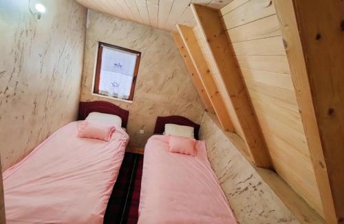 Montenegro Cabin | Konak Mara- Komovi