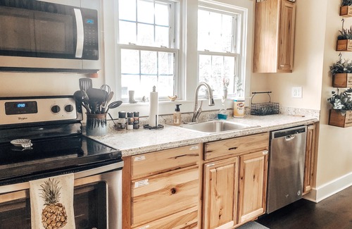 Damascus House | Konnarock Creekside Cabin