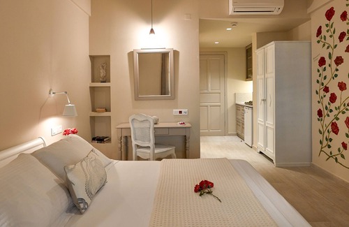 Alonissos House | Konstantina Studios