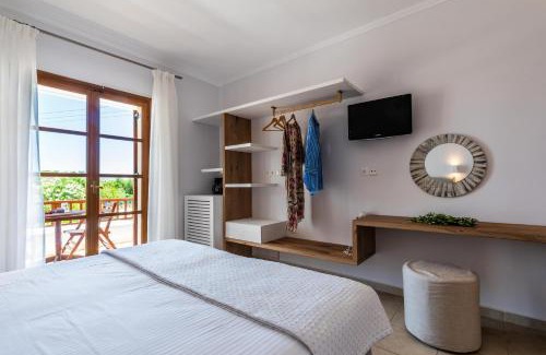 Adamas Apartment | Konstantinos