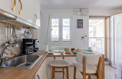 Koutsouras Apartment | Konstantinos luxury suite, with hot tub, 2 min from the beach!