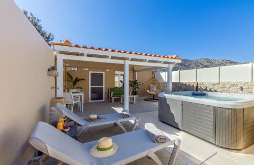 Koutsouras House | Konstantinos luxury suite