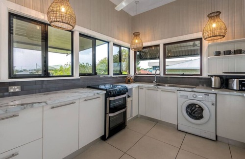 Westcourt Apartment | 'Kookaburra' at Savannah House