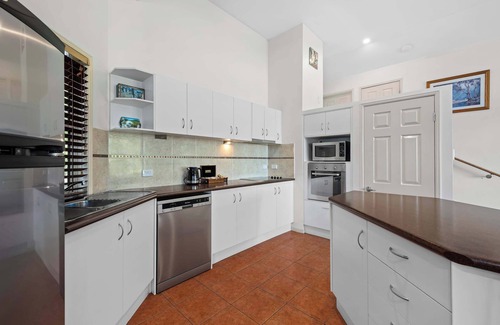 Ravensbourne Ski Chalet | Kookaburra Kottage Luxury Chalet 2 Bedroom