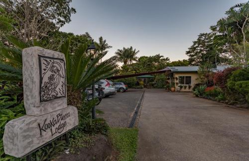 Yungaburra Hotel | Kookaburra Motel Yungaburra