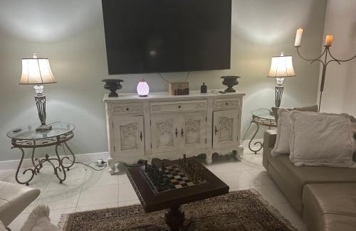 Kallaroo House | Koombana Escape 5 bedroom house