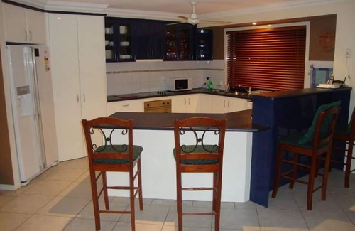 Robina House | Kooroora House -Spa Bath-Pool- Billard Table