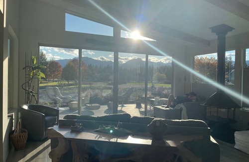 Libby House | Kootenai River Frontage with Panoramic Cabinet View