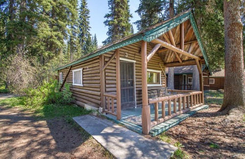 East Kootenay Cabin | Kootenay Park Lodge