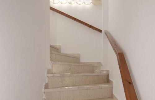Marathon Villa | KORALIA MARATHON VILLA